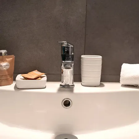 Chic And Exclusive דירה *