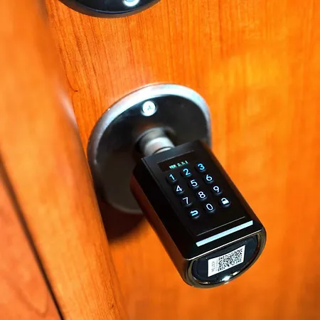 Chic And Exclusive *